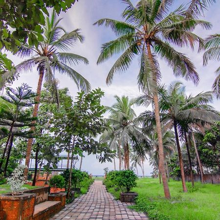 Meenkunnu Beach House By Village Resorts Каннур Экстерьер фото