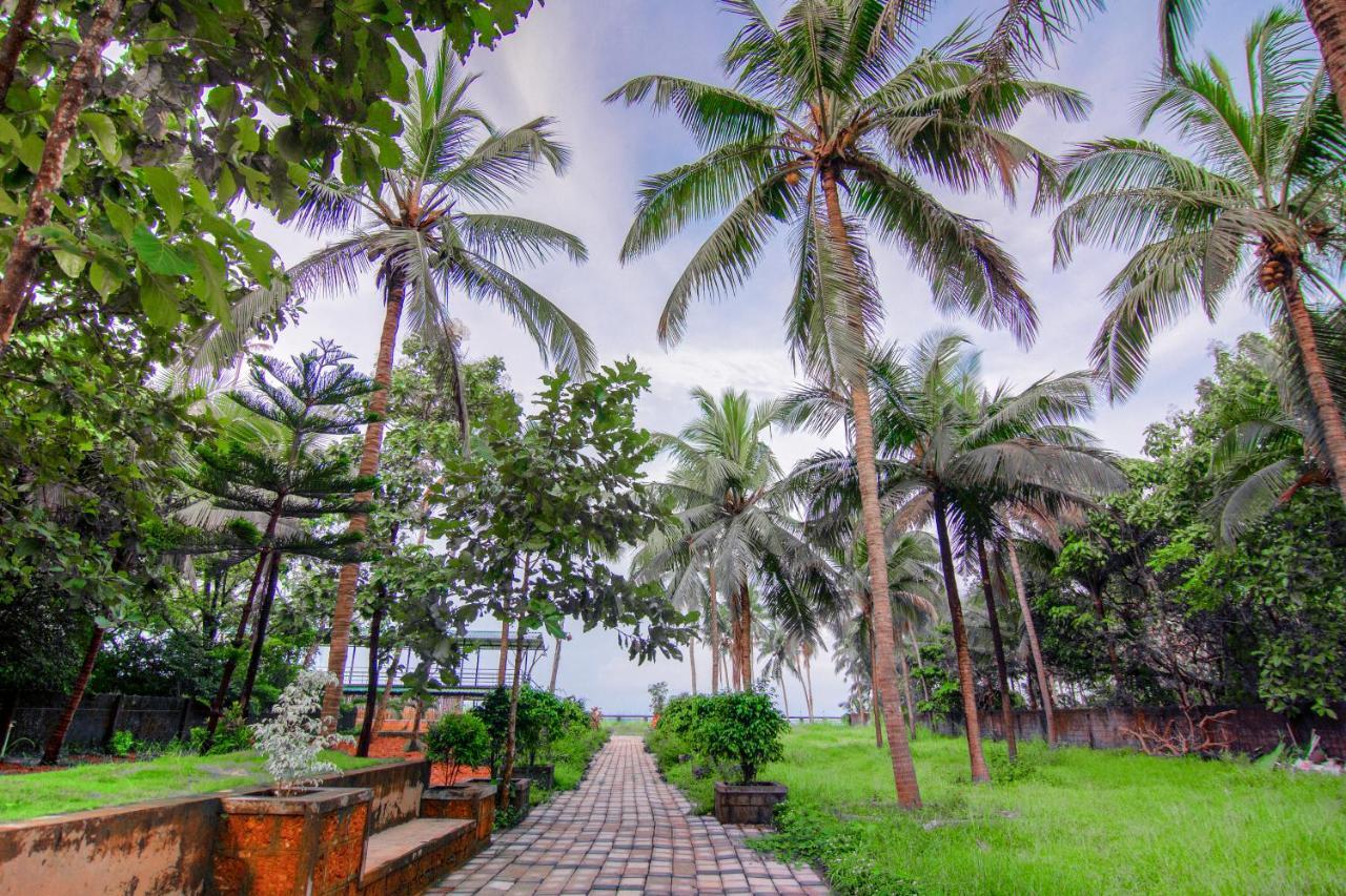 Meenkunnu Beach House By Village Resorts Каннур Экстерьер фото