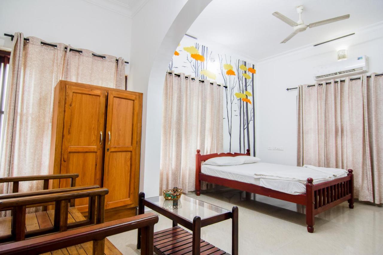 Meenkunnu Beach House By Village Resorts Каннур Экстерьер фото